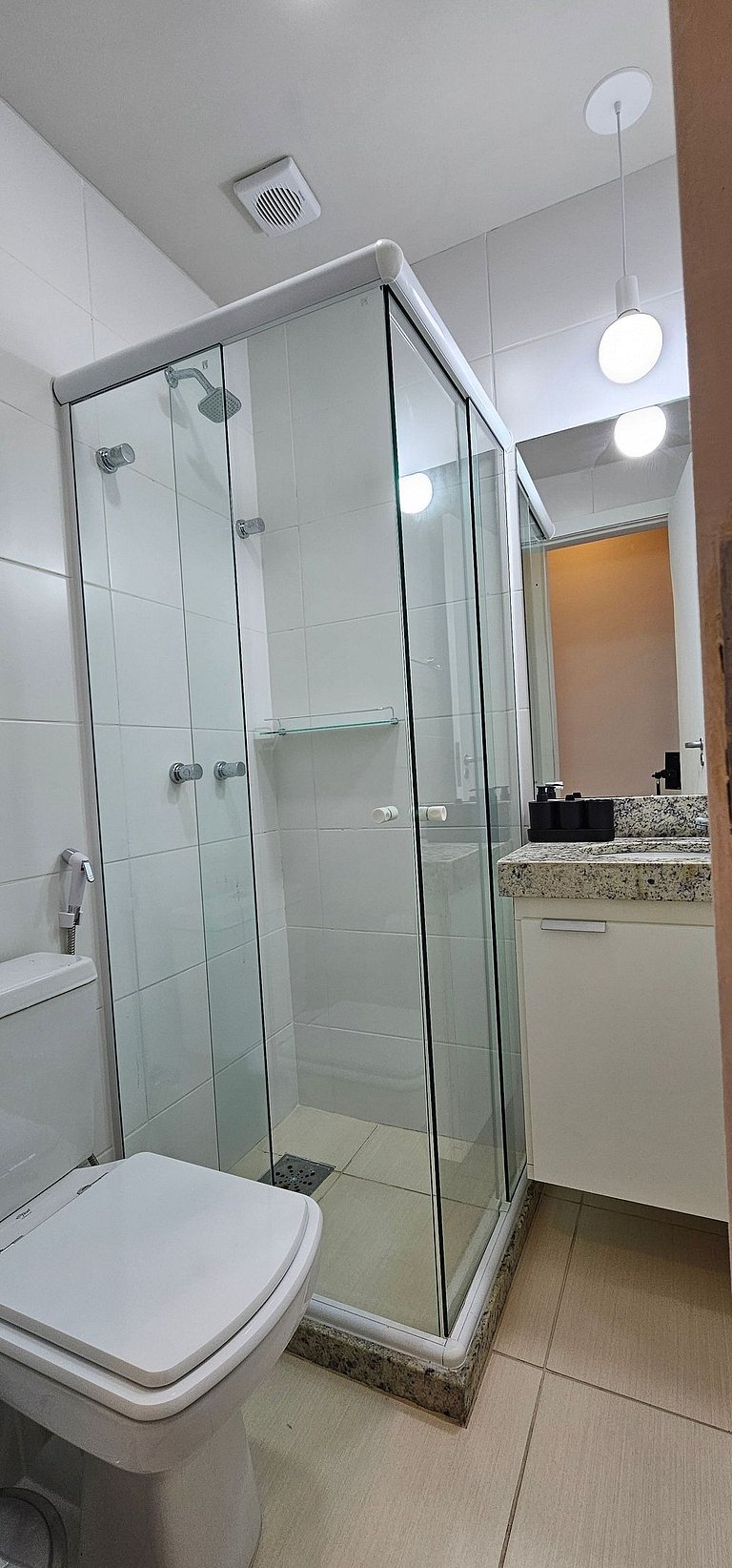 Lindo Apartamento na Praia do Forte! (204)