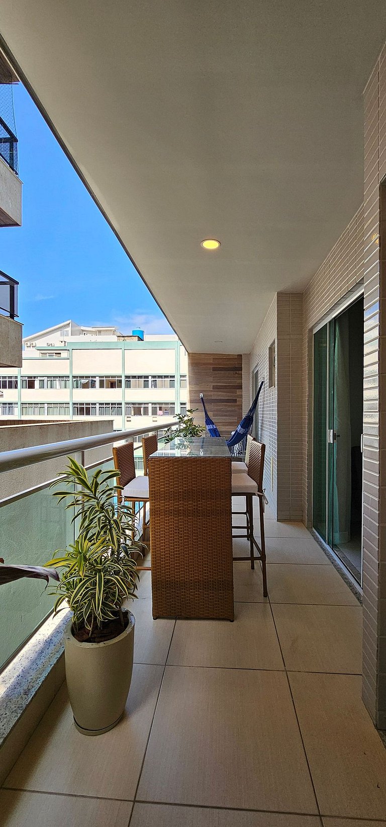 Lindo Apartamento na Praia do Forte! (204)