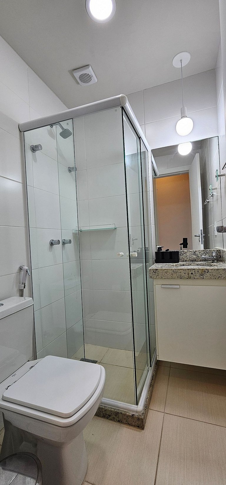 Lindo Apartamento na Praia do Forte! (204)