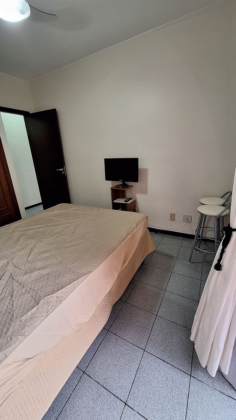 Praia do Forte a 50m | Conforto e Localização