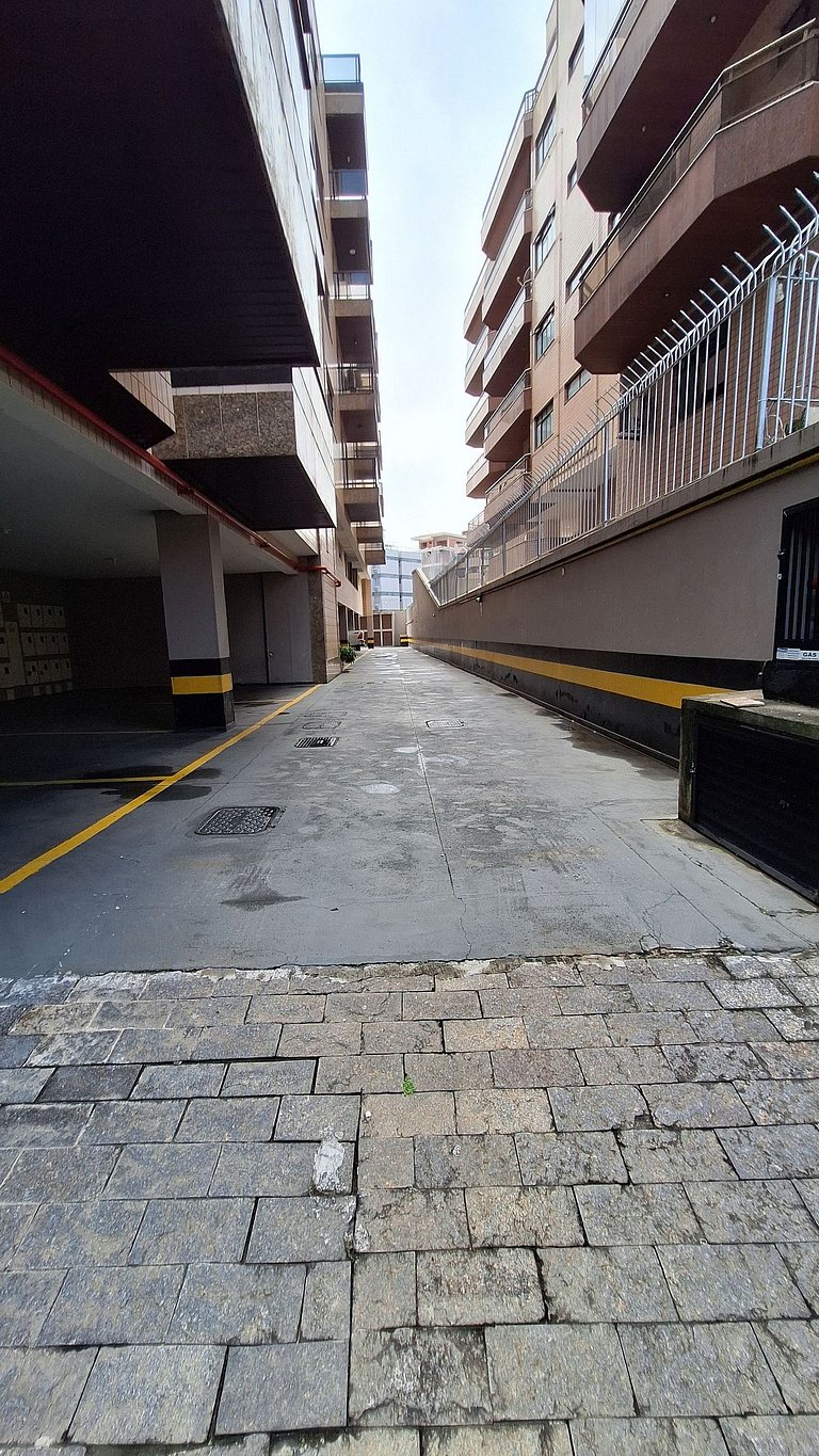 Praia do Forte a 50m | Conforto e Localização